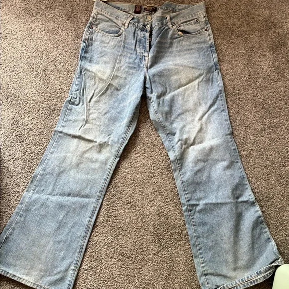 Abercrombie & Fitch High Rise Blue Jeans - Picture 2 of 4